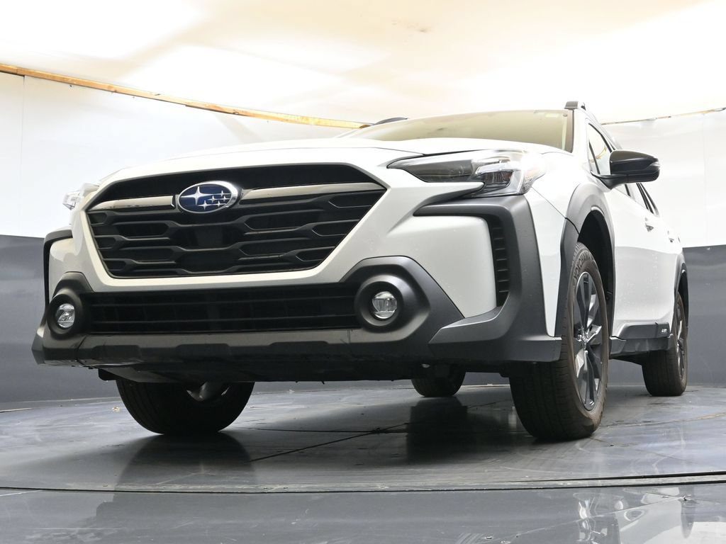 Certified 2025 Subaru Outback Onyx Edition AWD/4WD image 29