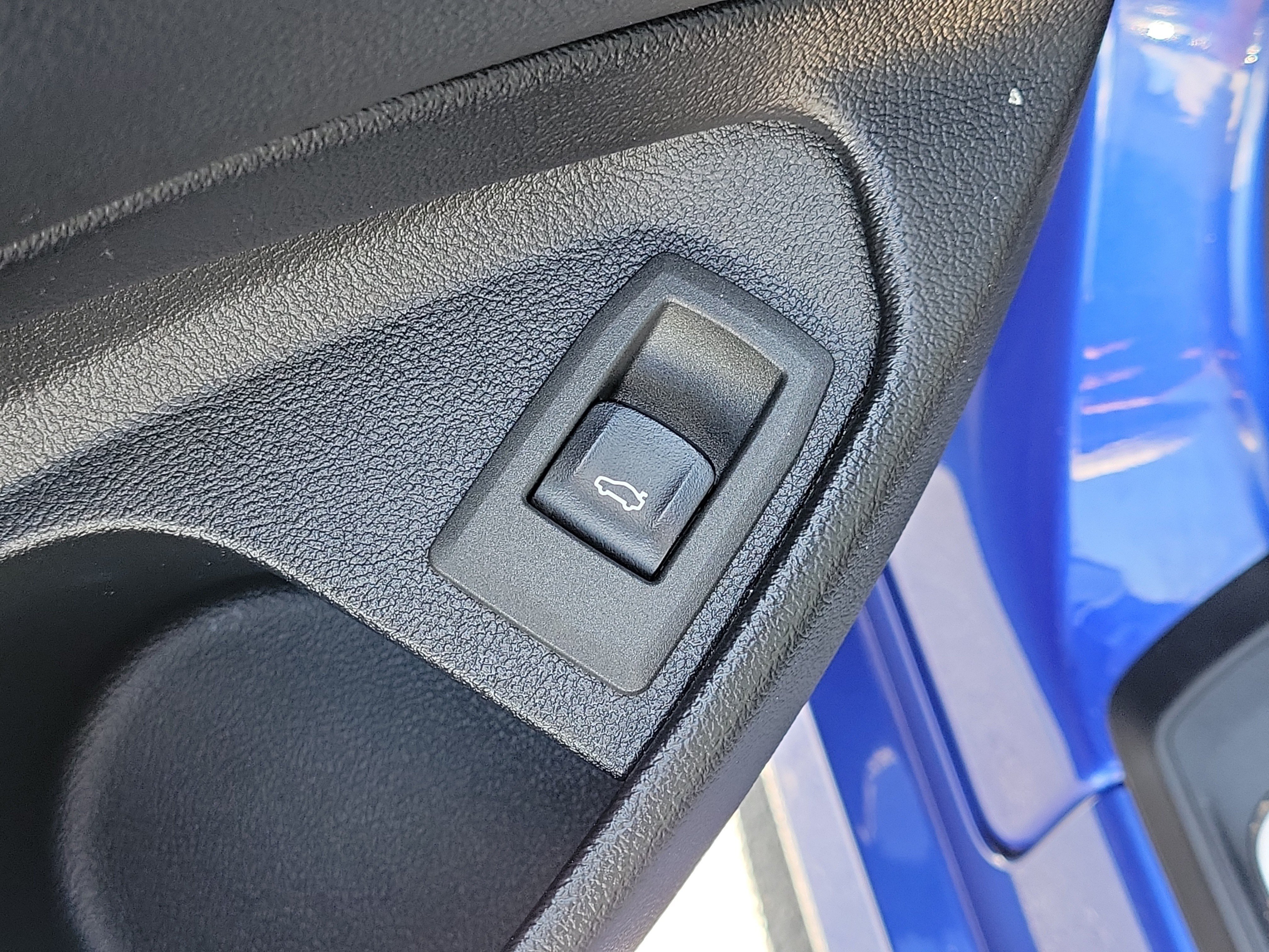 Used 2026 BMW M440i Convertible RWD image 18