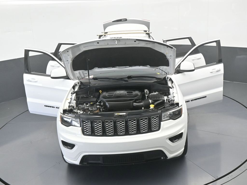 Used 2018 Jeep Grand Cherokee Altitude image 66