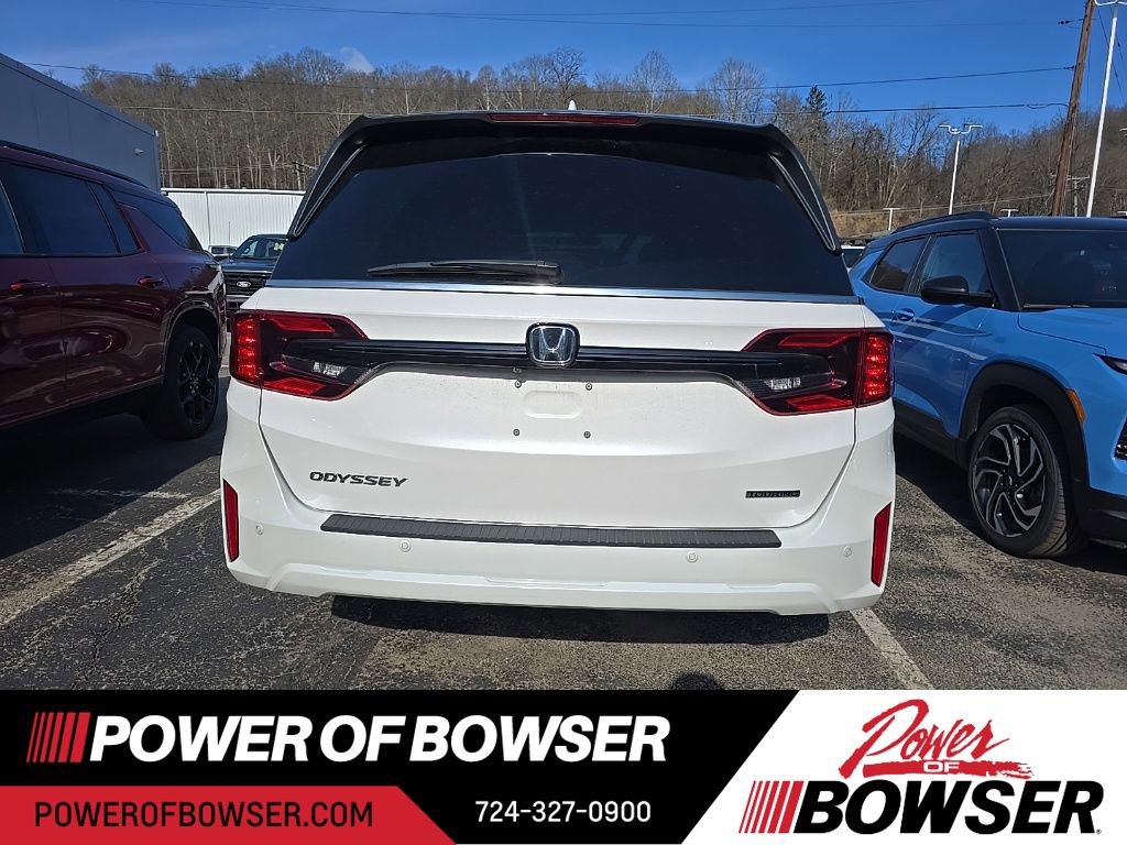 Used 2025 Honda Odyssey Touring image 5