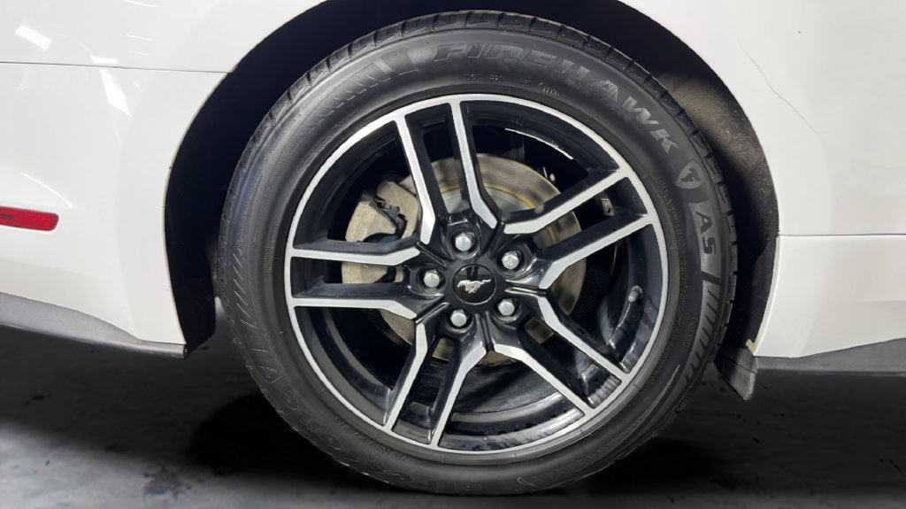 Used 2018 Ford Mustang Premium RWD image 43