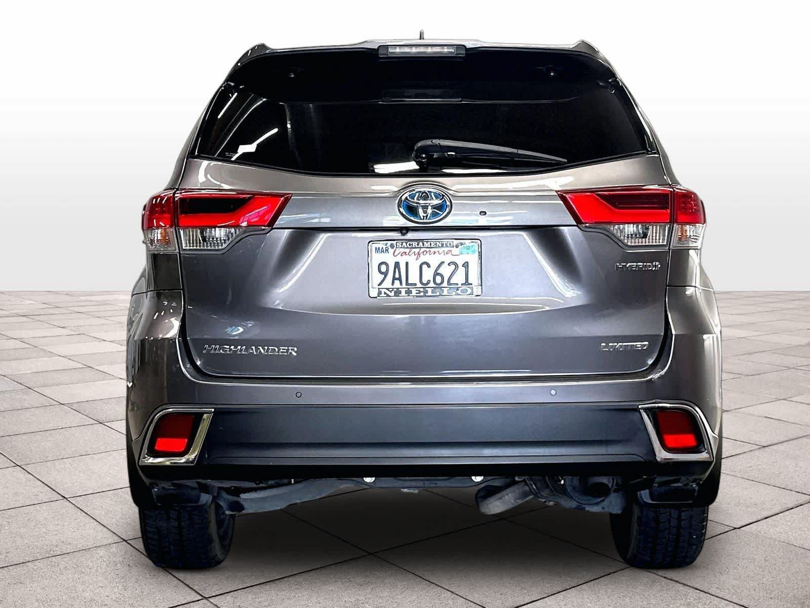 Used 2019 Toyota Highlander Limited Platinum AWD/4WD image 7