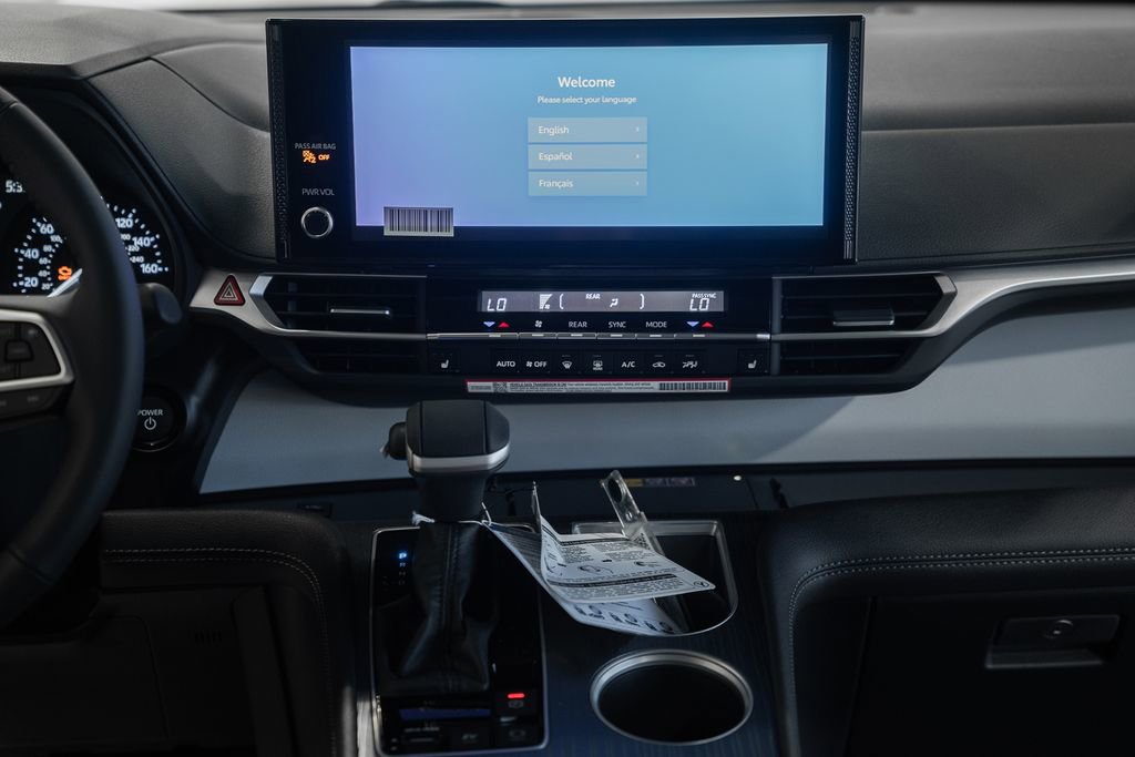 New 2026 Toyota Sienna XLE AWD/4WD image 22