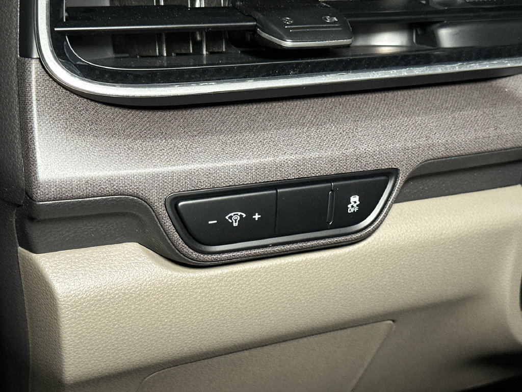 New 2026 Kia Carnival EX FWD image 17