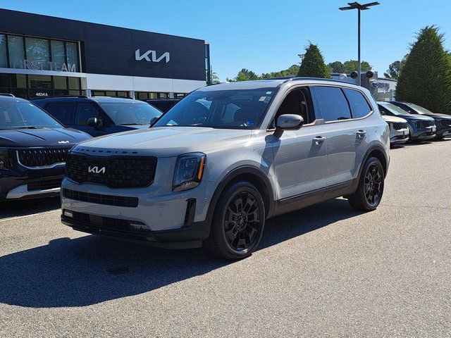 Used 2022 Kia Telluride SX w/ Nightfall Edition Package AWD/4WD image 1