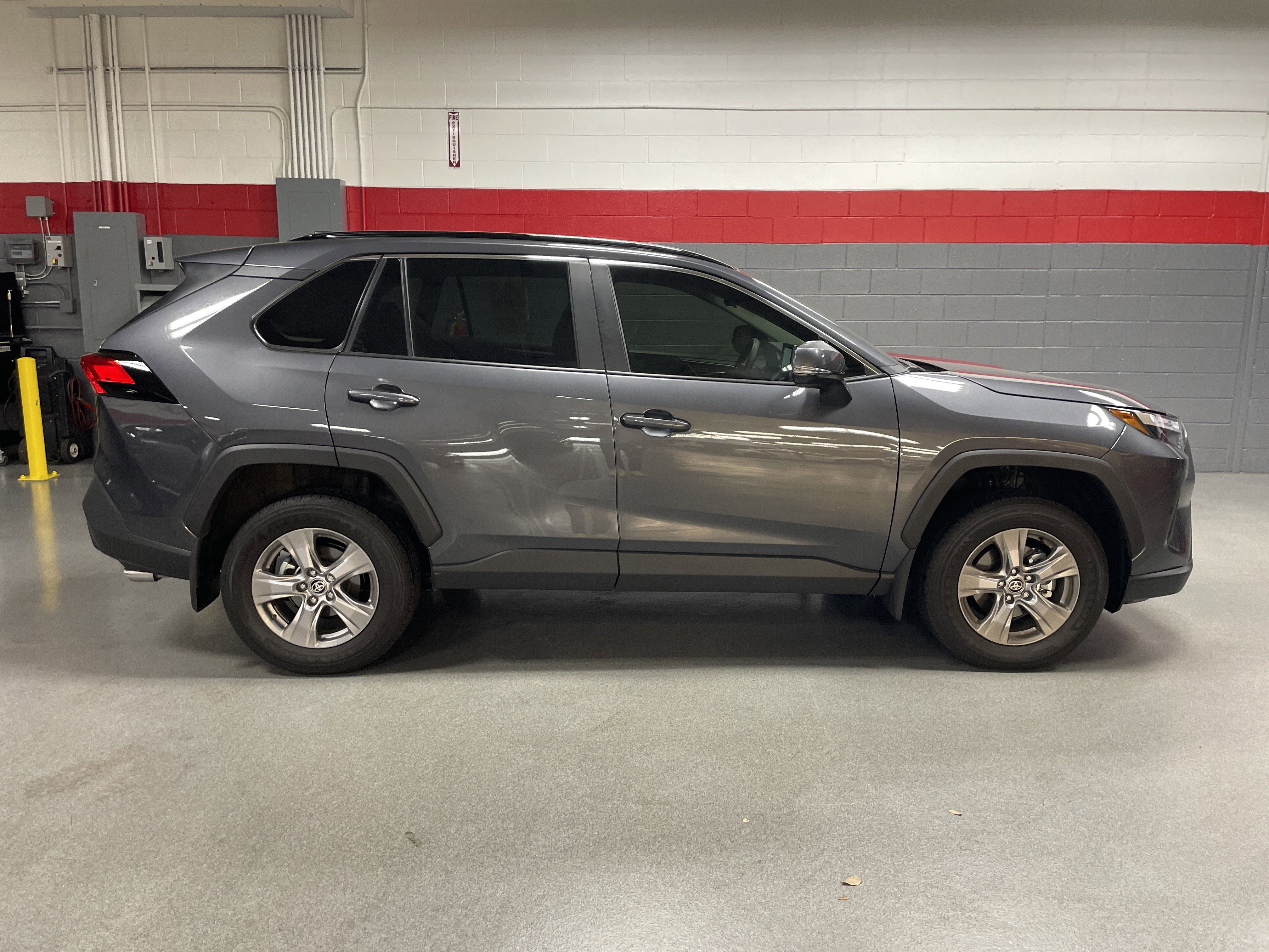 Certified 2025 Toyota RAV4 XLE w/ Convenience Package FWD image 37