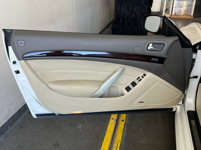 Used 2014 INFINITI Q60 Convertible w/ Premium Package RWD image 27