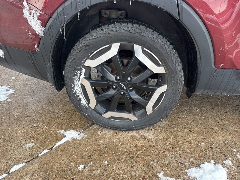 Used 2023 Kia Telluride S w/ S Sunroof Package image 7