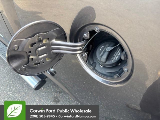 Used 2015 RAM 1500 Express RWD image 10