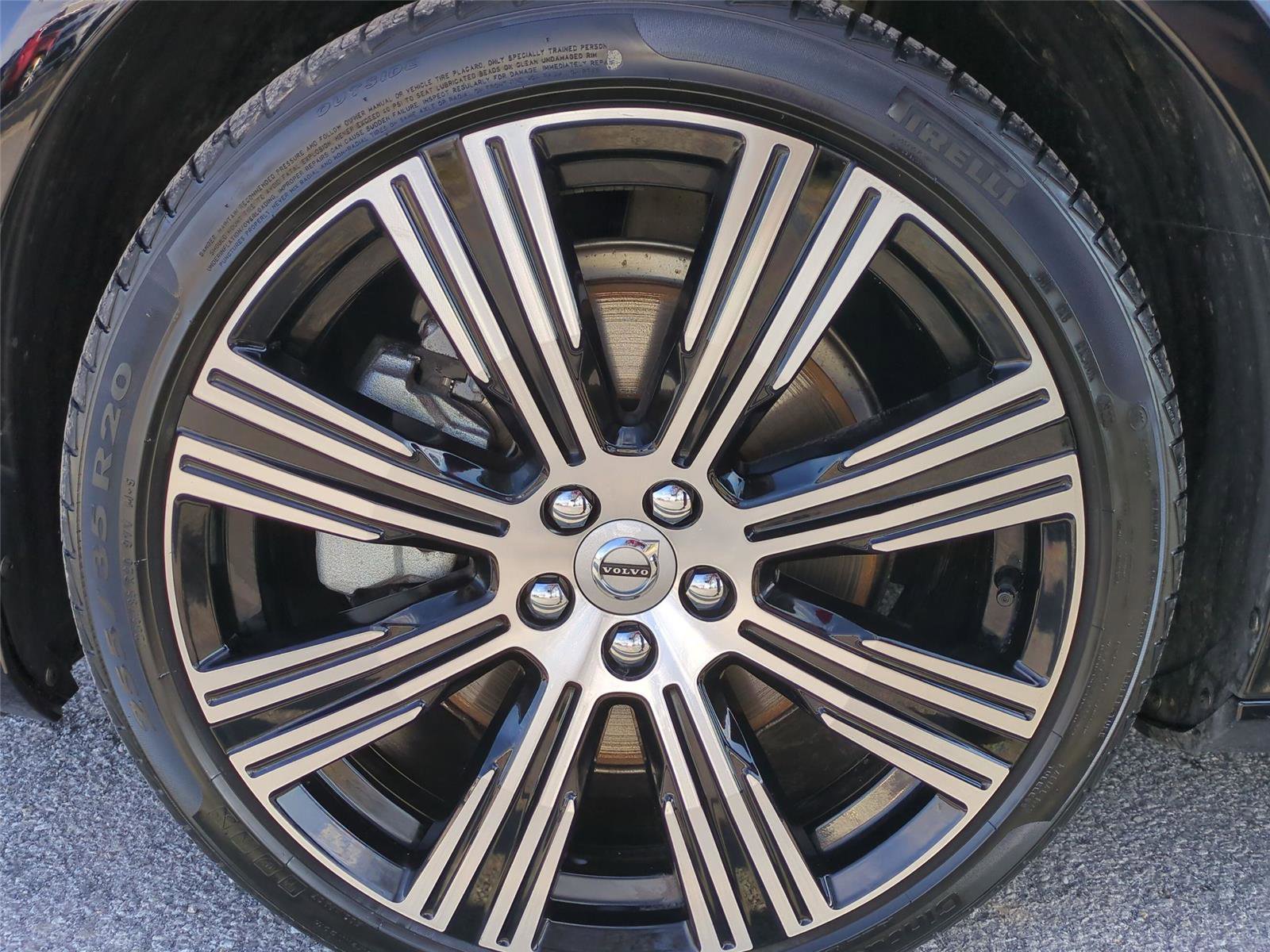 Used 2025 Volvo S90 B6 Plus image 23