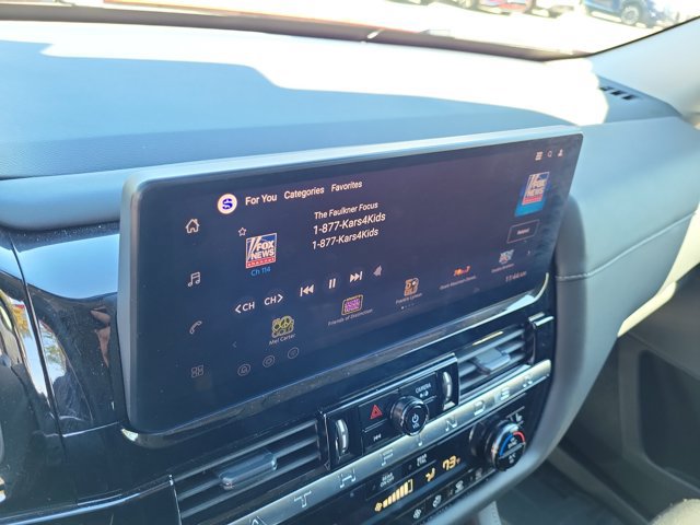 Used 2026 Nissan Pathfinder SV FWD image 28