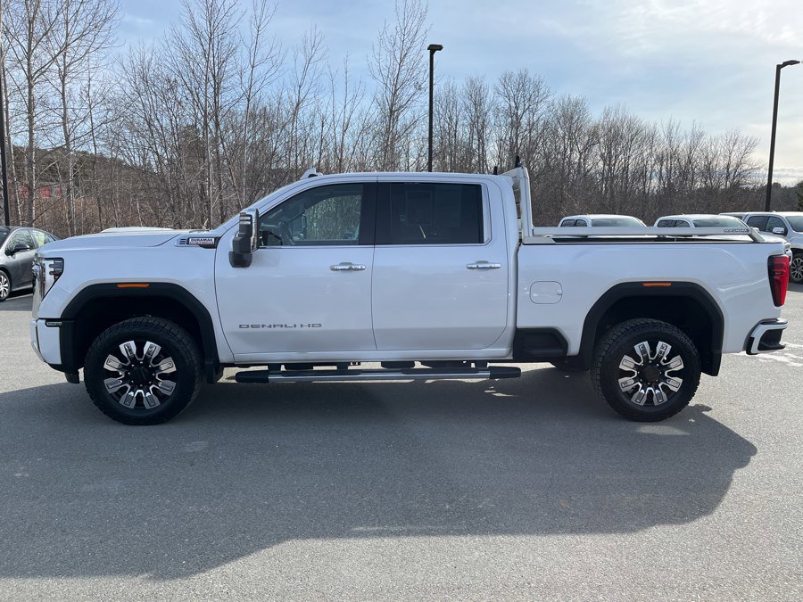 Used 2024 GMC Sierra 2500 Denali w/ Denali Reserve Package image 5