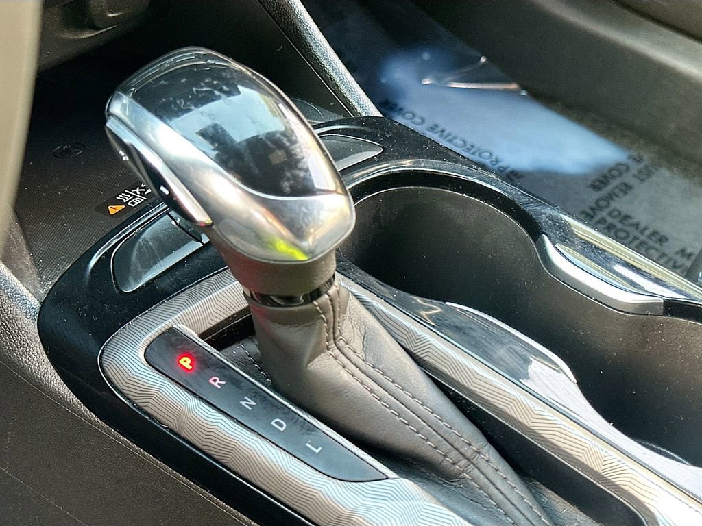 Used 2024 Buick Envista Sport Touring w/ Convenience I Package image 16