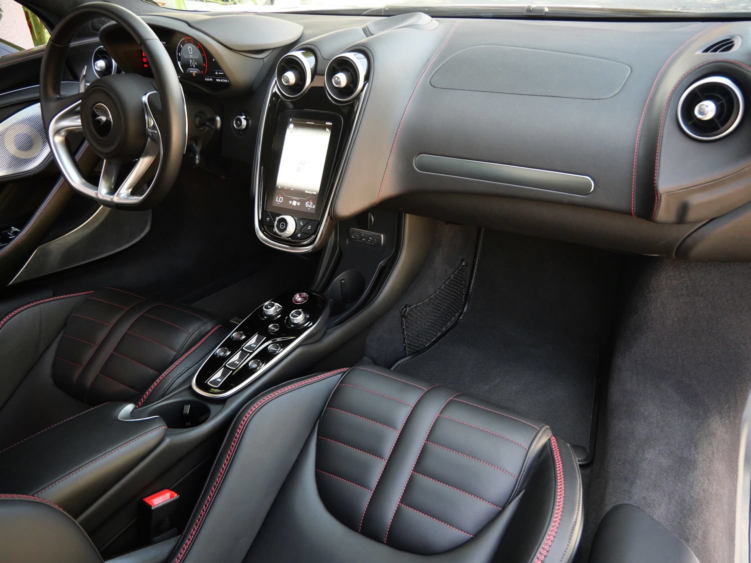 Used 2025 McLaren GTS RWD image 10