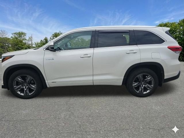 Used 2017 Toyota Highlander Limited Platinum AWD/4WD image 5