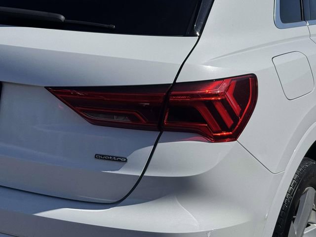 Used 2019 Audi Q3 2.0T Premium w/ Convenience Package AWD/4WD image 5