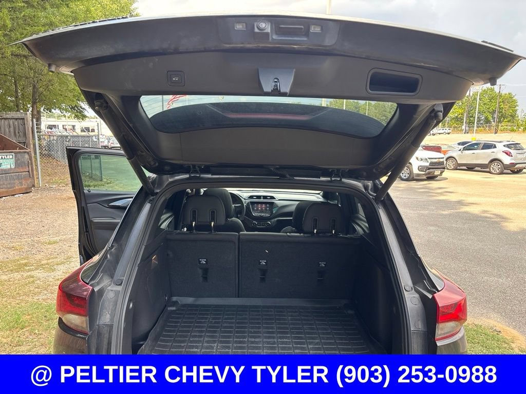 Used 2022 Chevrolet TrailBlazer RS w/ Sun and Liftgate Package FWD image 23