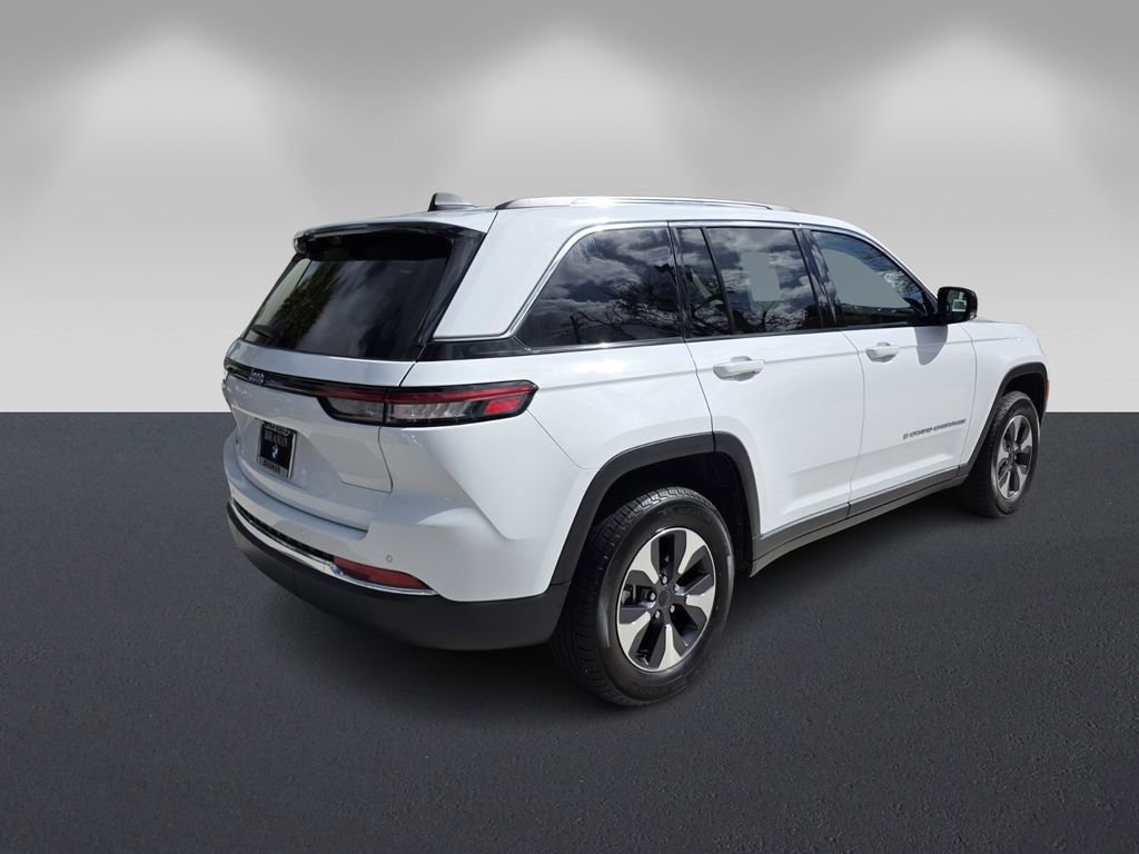 Used 2022 Jeep Grand Cherokee Limited 4xe w/ Luxury Tech Group II image 4