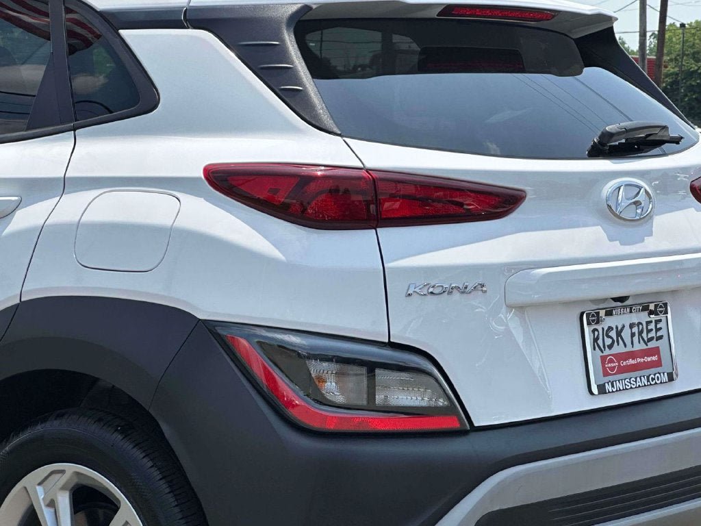 Used 2023 Hyundai Kona SEL w/ Winter Weather Package AWD/4WD image 9