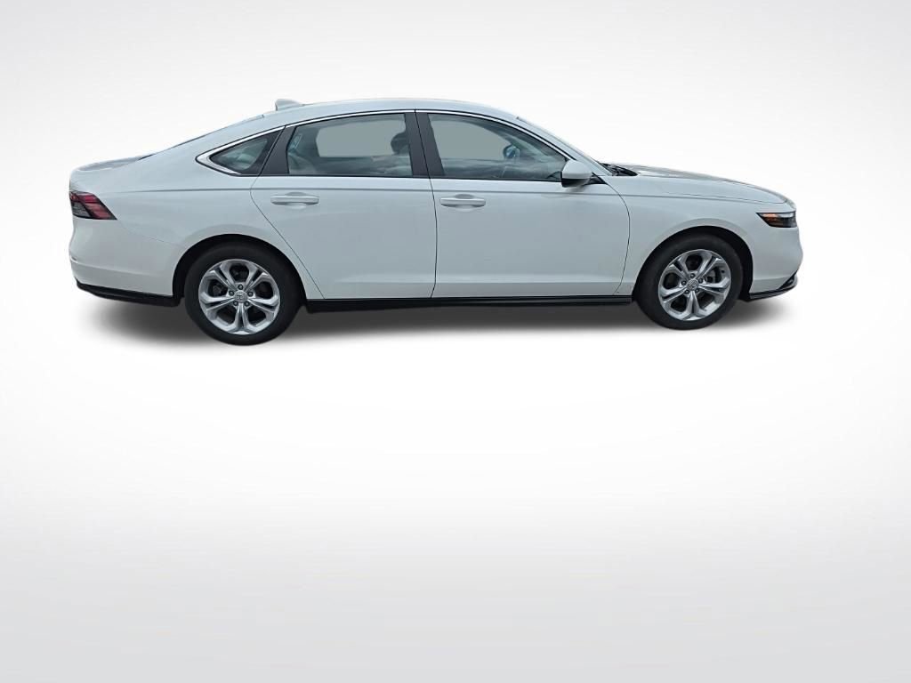 Used 2024 Honda Accord LX image 9