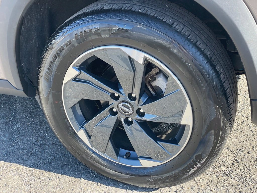 Certified 2025 Nissan Rogue SV AWD/4WD image 27