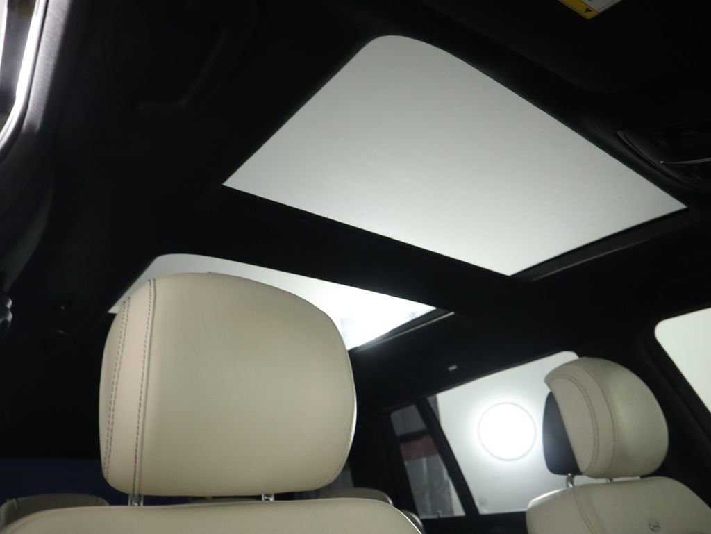 Used 2017 Mercedes-Benz GLS 550 4MATIC image 18