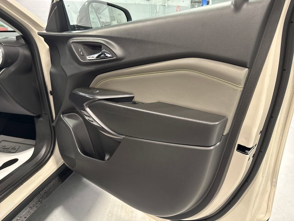 New 2026 Chevrolet Trax ACTIV FWD image 35