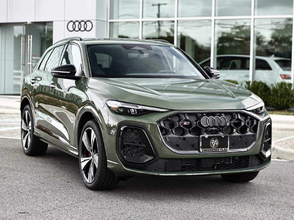 New 2026 Audi SQ5 Prestige AWD/4WD image 2