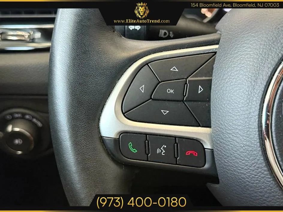 Used 2018 Jeep Compass Latitude w/ Popular Equipment Group image 12