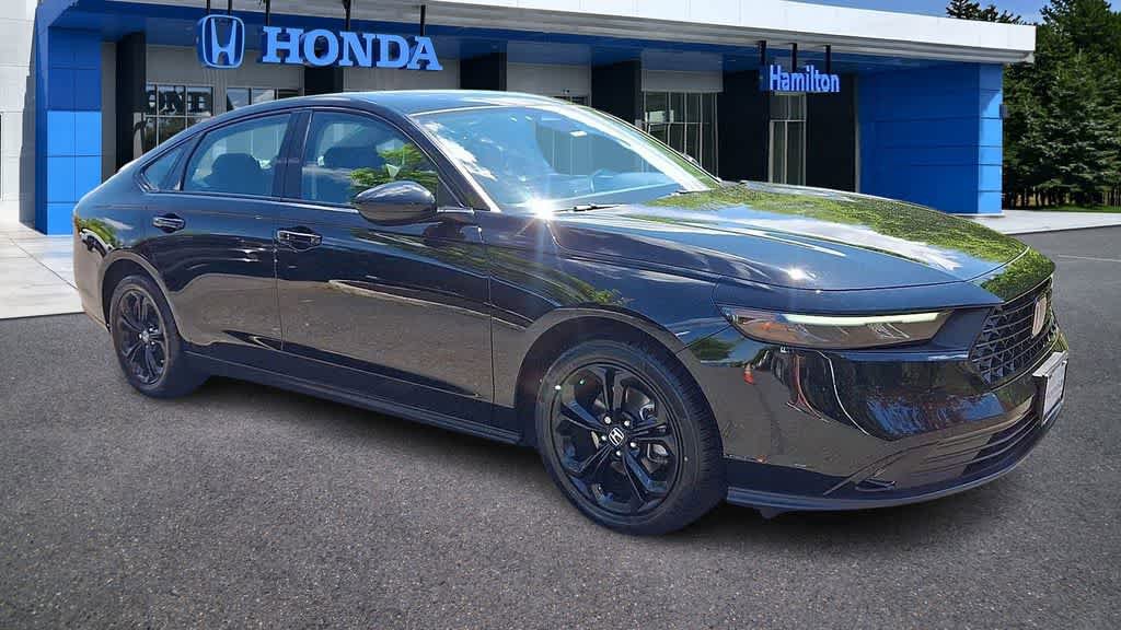 Certified 2025 Honda Accord SE image 2