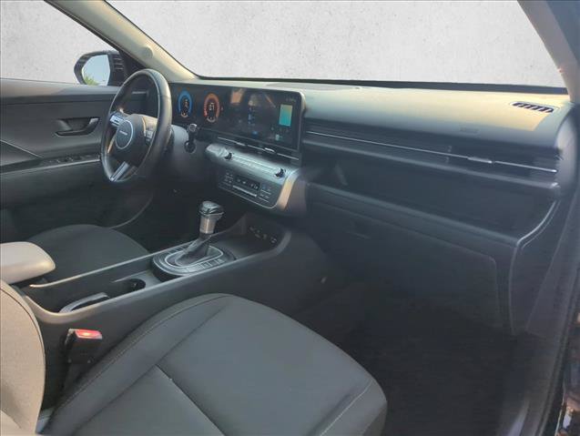 Used 2025 Hyundai Kona SEL FWD image 30