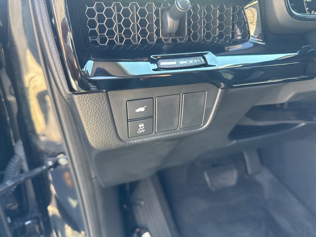 Used 2025 Honda CR-V EX-L image 13