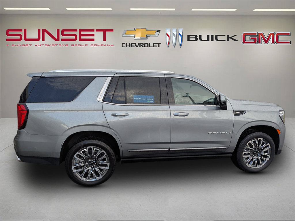 Certified 2023 GMC Yukon Denali Ultimate w/ LPO, Floor Liner Package AWD/4WD image 8