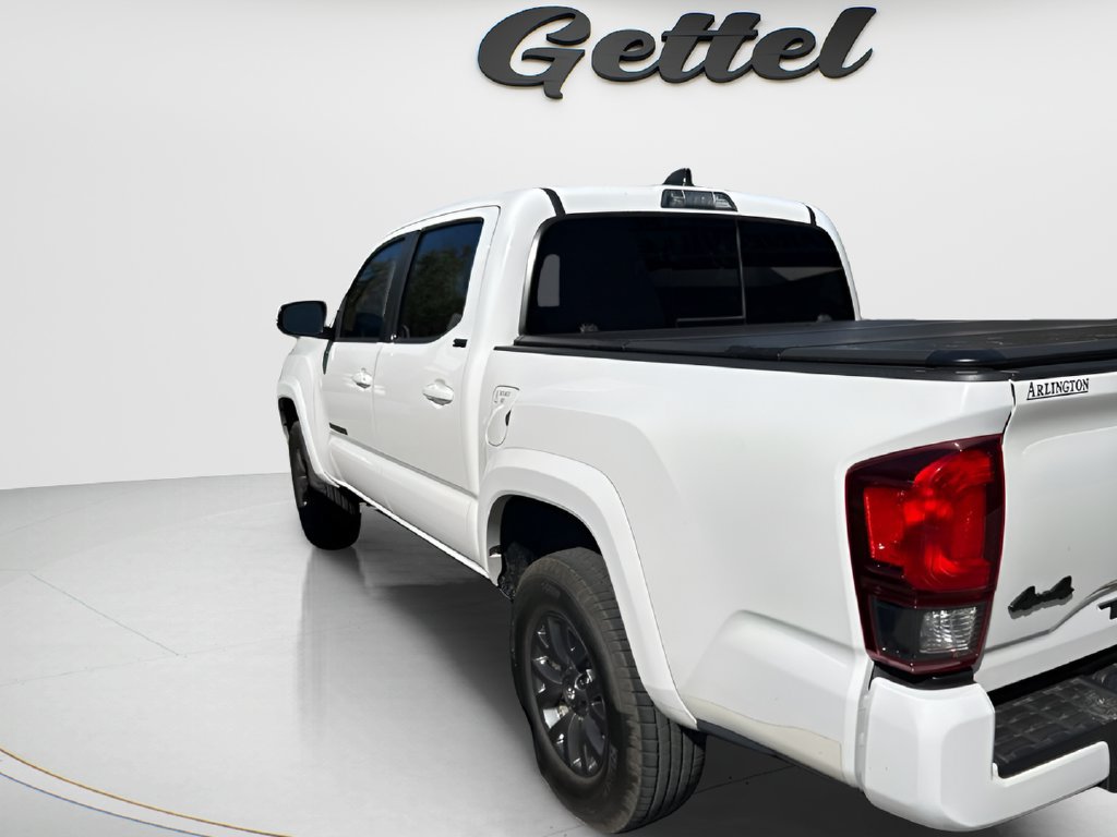 Used 2023 Toyota Tacoma SR5 w/ Technology Package AWD/4WD image 3