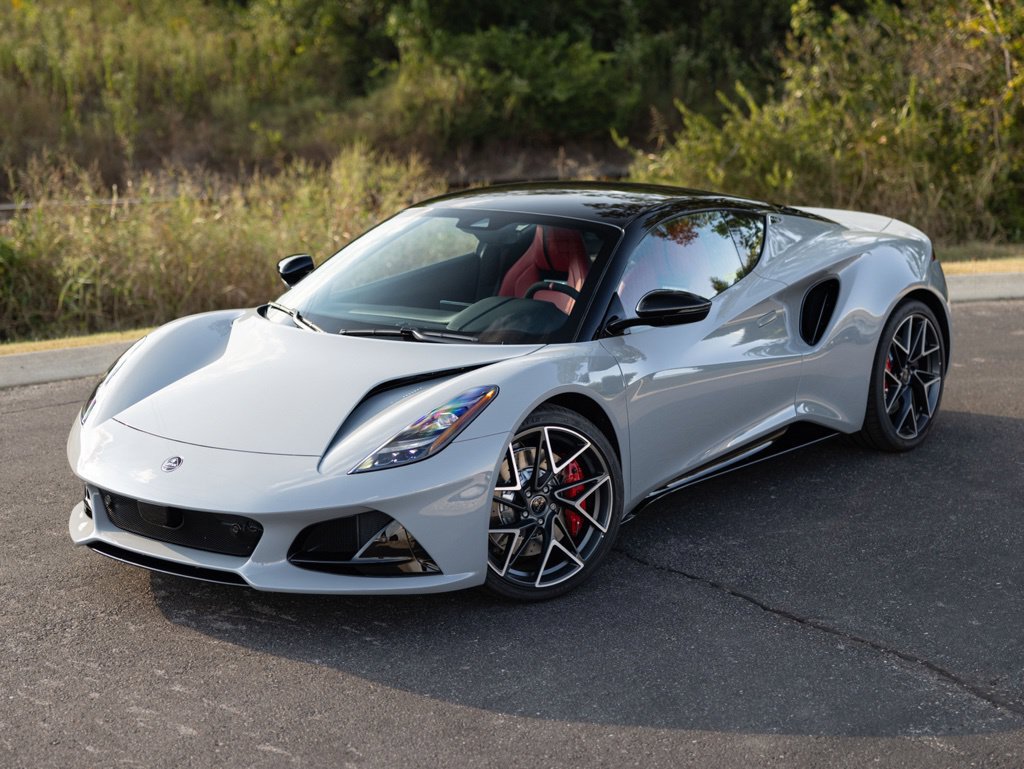 New 2027 Lotus Emira SE RWD image 2