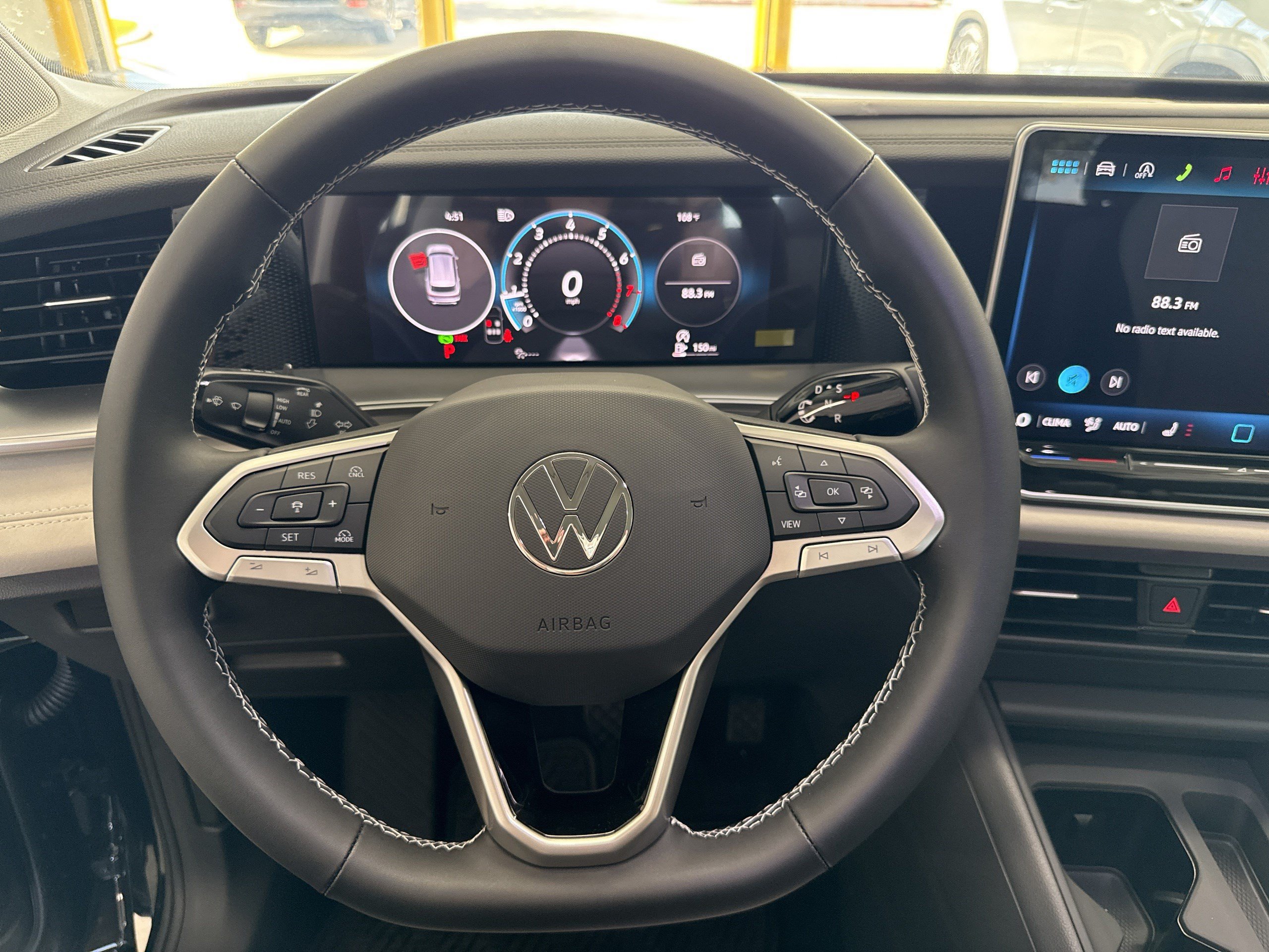 New 2026 Volkswagen Tiguan SE FWD image 16
