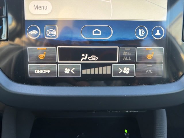 Used 2025 Subaru Forester Premium image 32