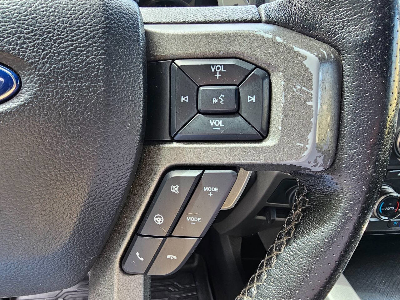 Used 2018 Ford F150 Raptor w/ Equipment Group 802A Luxury image 21