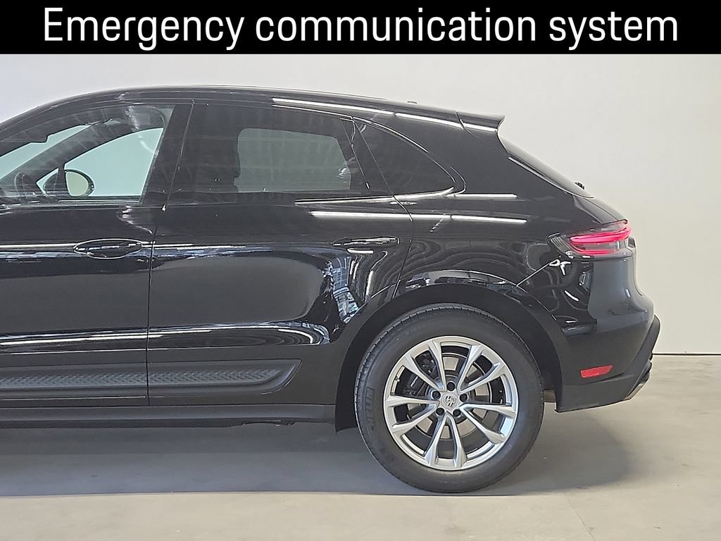 Certified 2026 Porsche Macan AWD/4WD image 7