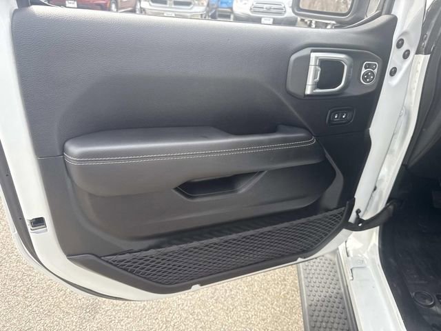 Used 2020 Jeep Wrangler Unlimited Sahara w/ Dual Top Group image 19