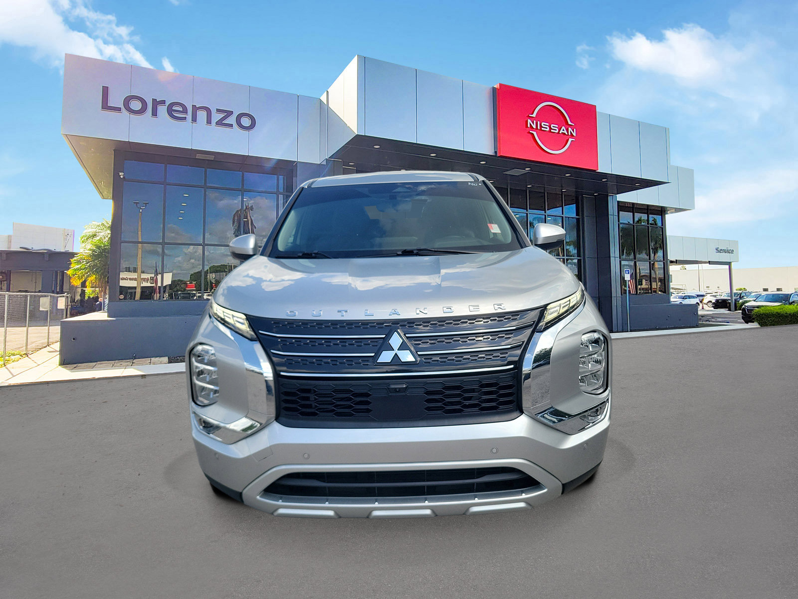 Used 2024 Mitsubishi Outlander SE FWD image 2