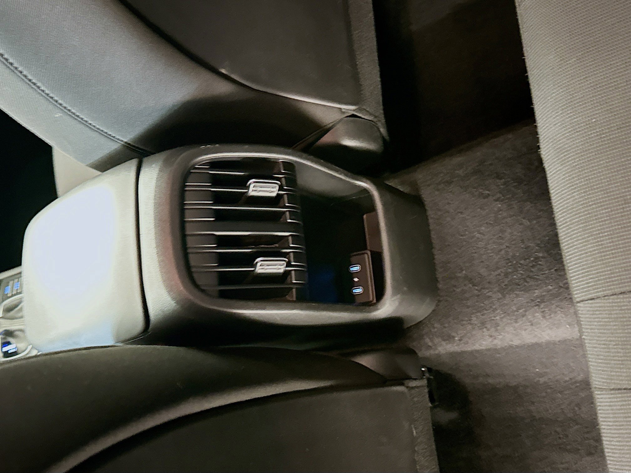 Used 2025 Hyundai Kona SEL image 27