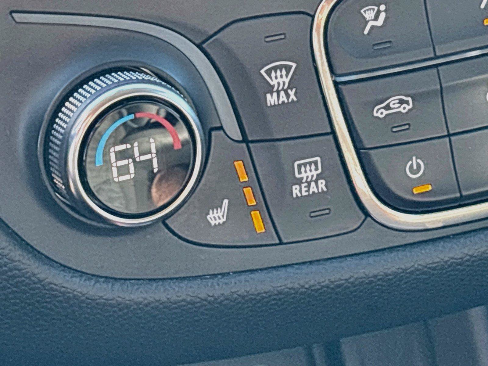 Used 2019 Chevrolet Equinox LT AWD/4WD image 16