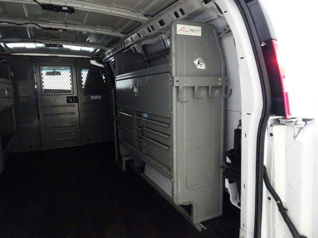 Used 2019 Chevrolet Express 3500 w/ Driver Convenience Package RWD image 16