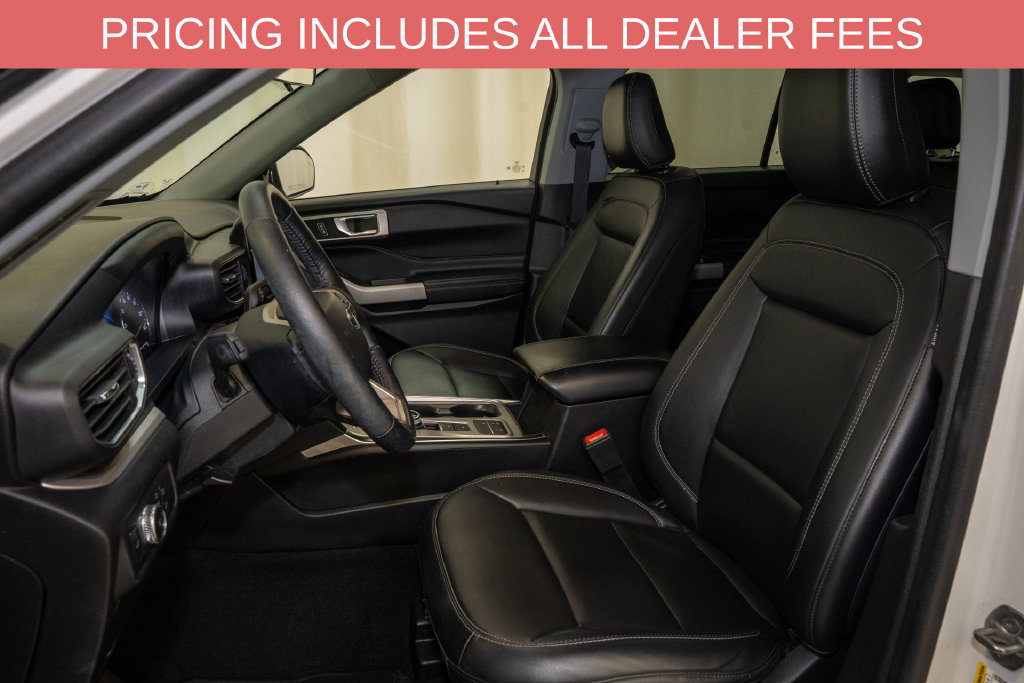 Used 2022 Ford Explorer XLT w/ Equipment Group 202A RWD image 11