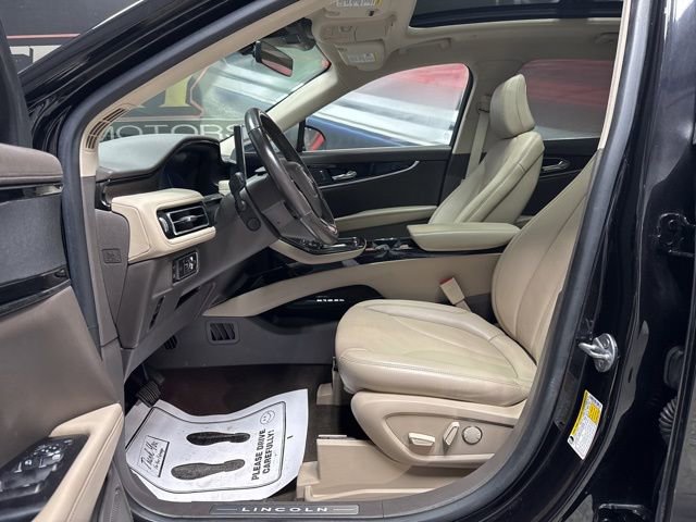 Used 2023 Lincoln Nautilus Reserve w/ Monochromatic Package image 5