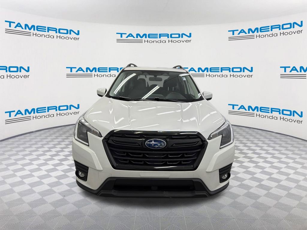 Used 2024 Subaru Forester Premium image 8