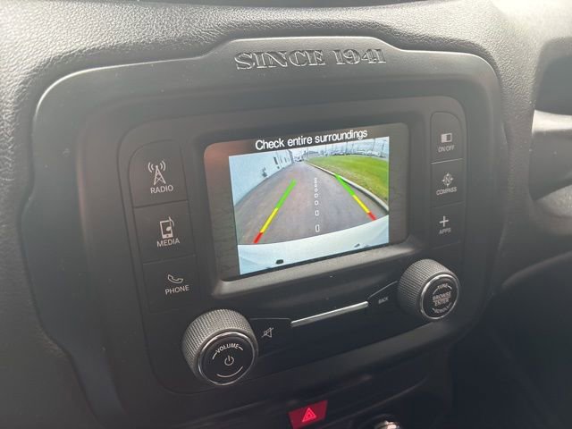 Used 2017 Jeep Renegade Latitude image 20