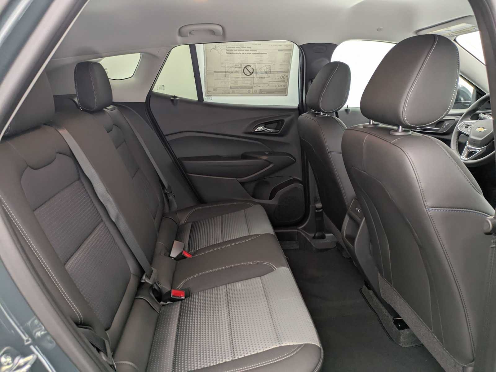 New 2026 Chevrolet Trax LT w/ Driver Confidence Package FWD image 21