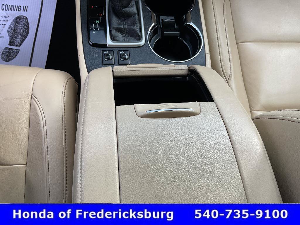 Used 2017 Toyota Highlander XLE AWD/4WD image 40